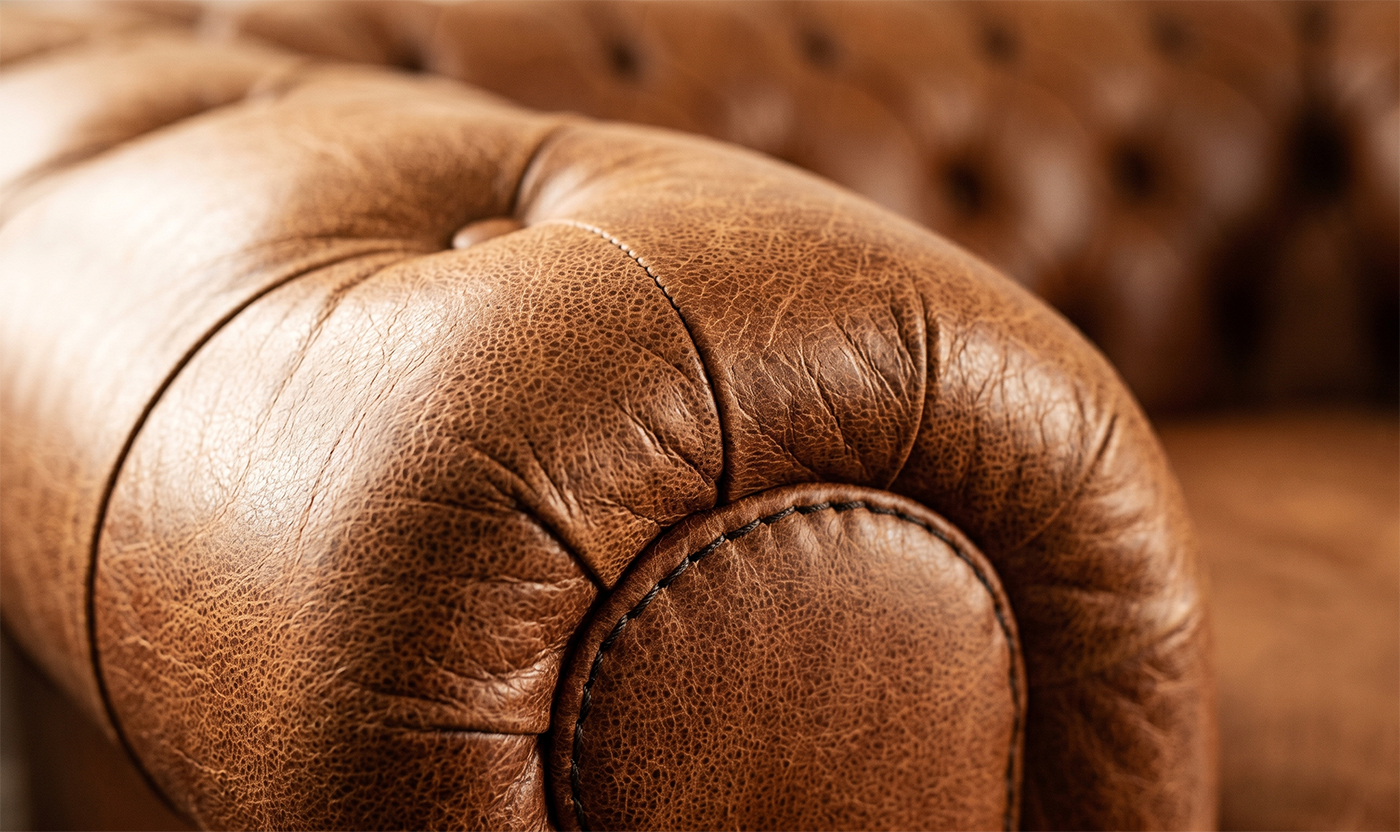 Il paradosso del Chesterfield: perché il finto “Originale Inglese” è un inganno di marketing